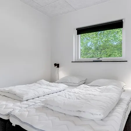 Stunning In With Sauna Дом отдыха Хадерслев